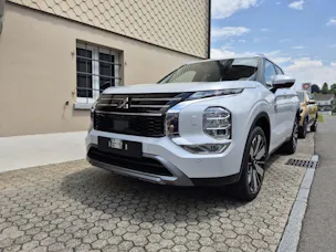 Mitsubishi Outlander 2.4 PHEV Intense 4x4
