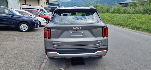 Vehicle image 3 Vehicle image 3