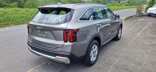 Vehicle image 6 Vehicle image 6