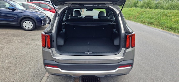 Vehicle image 4 Vehicle image 4