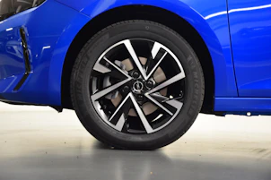 Fahrzeugbild OPEL Corsa 1.2 T Hybrid Sporthilfe