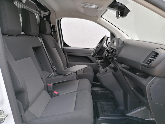 Vehicle image 7 Vehicle image 7