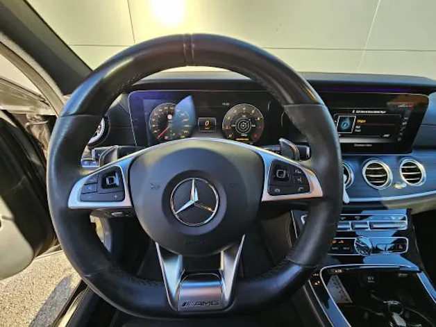 Mercedes-Benz E 43 AMG 4 Matic