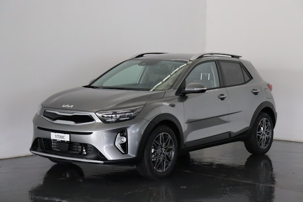 First vehicle image