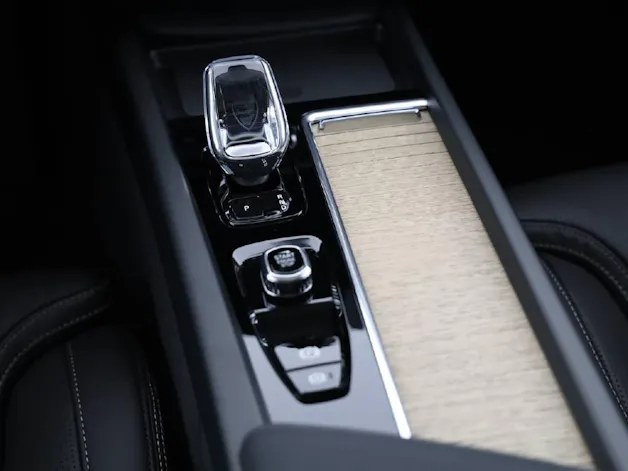Volvo XC60 2.0 T8 TE Ultra Dark eAWD