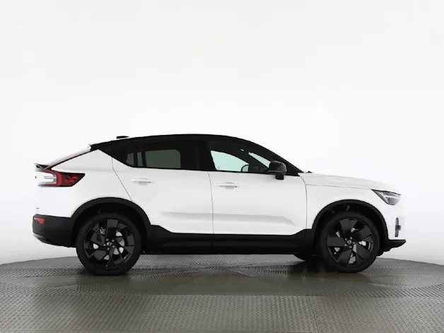 Volvo EC40 Twin Performance Black Edition AWD