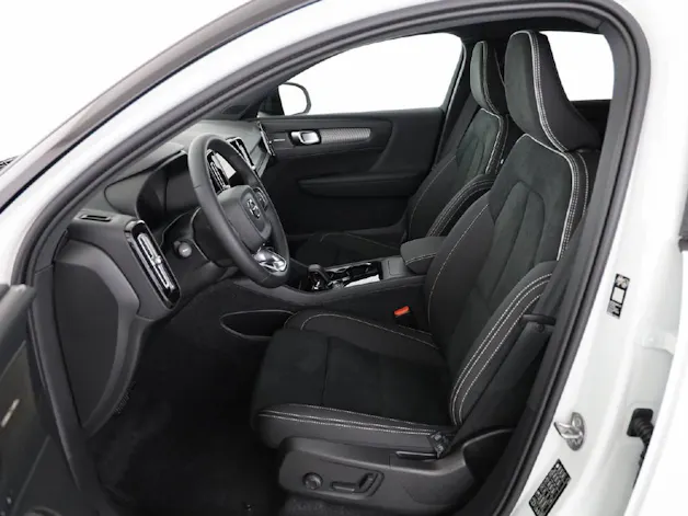 Volvo EC40 Twin Performance Black Edition AWD