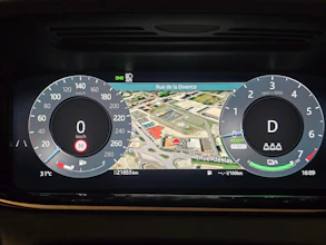 https://vehicle.imgix.net/3934837/f014da41-6658-4acb-8a04-171802bd41f1.jpg