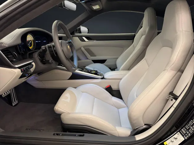 PORSCHE 911 Turbo S