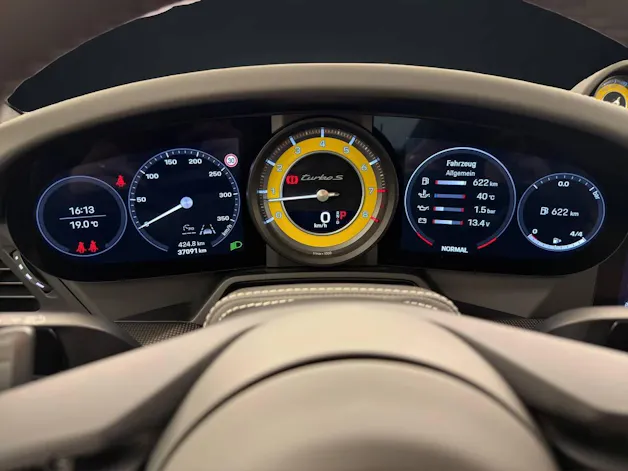 PORSCHE 911 Turbo S