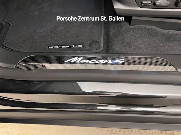 Porsche Macan 4