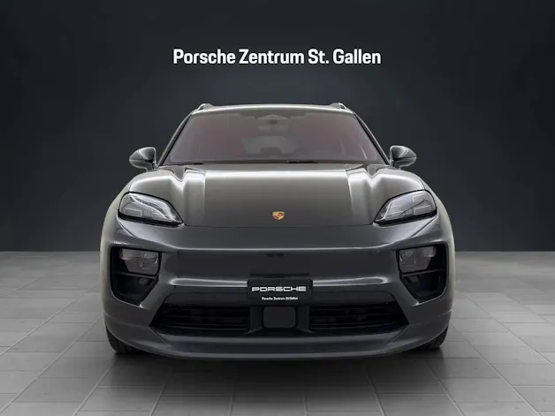 PORSCHE Macan 4