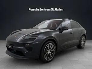 PORSCHE Macan 4