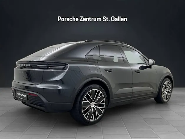 Porsche Macan 4