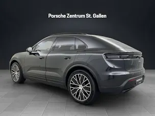 Porsche Macan 4