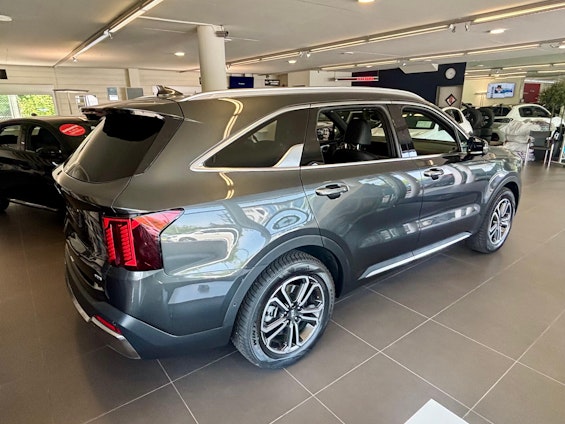 Vehicle image 5 Vehicle image 5