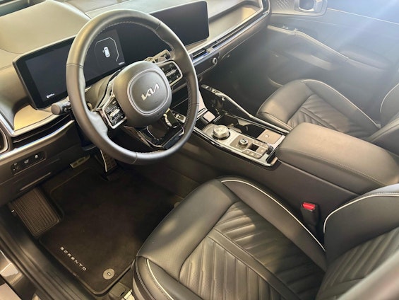 Vehicle image 11 Vehicle image 11