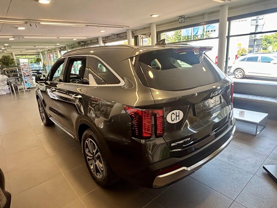 Vehicle image 6 Vehicle image 6