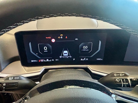 Vehicle image 8 Vehicle image 8