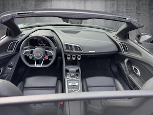 Audi R8 Spyder RWD S-Tronic