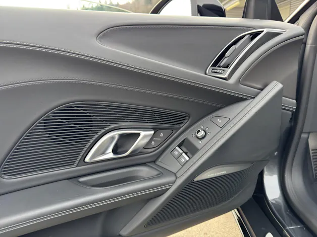 Audi R8 Spyder RWD S-Tronic