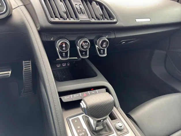 Audi R8 Spyder RWD S-Tronic