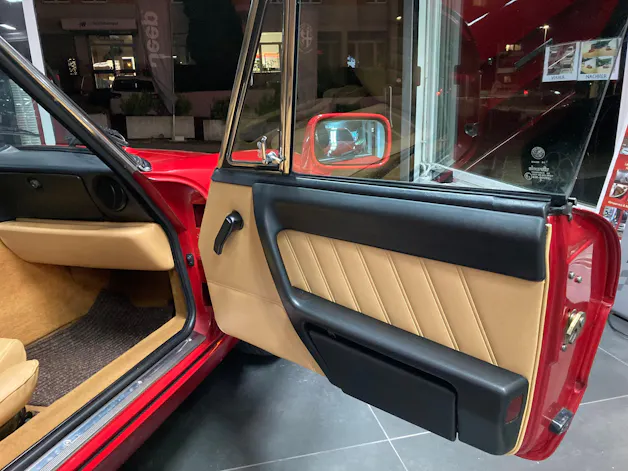 Alfa Romeo Spider 2.0