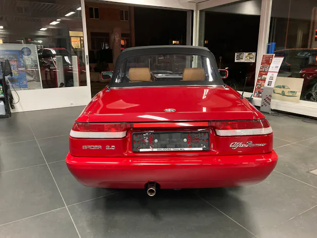 Alfa Romeo Spider 2.0