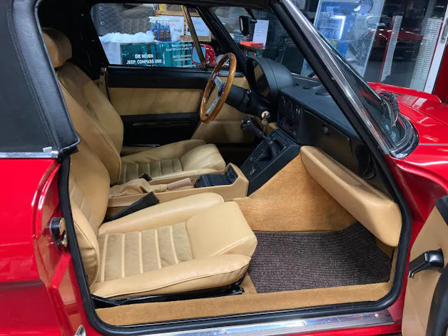 Alfa Romeo Spider 2.0