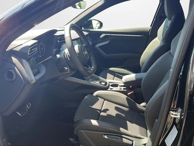 Audi A3 Sportback 35 TFSI S line Attraction S-tronic