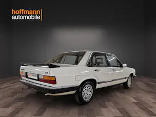 Audi 100