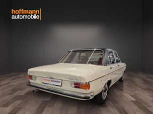 Audi 100