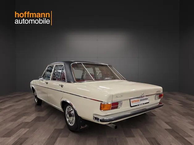 Audi 100