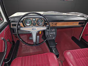 Audi 100
