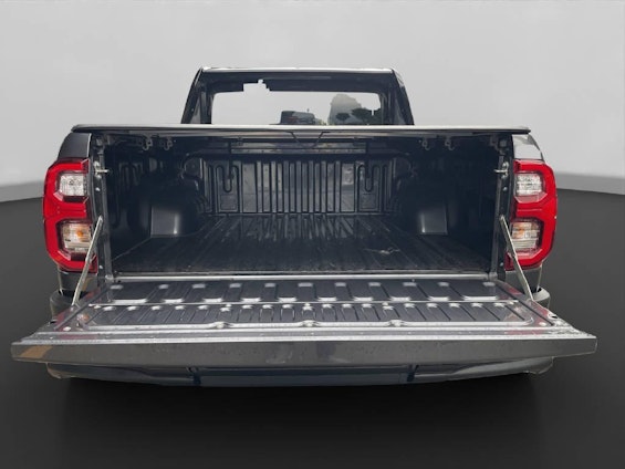 Vehicle image 8 Vehicle image 8