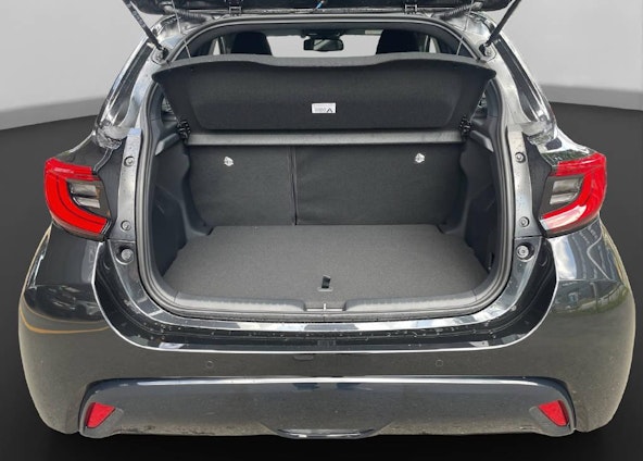 Vehicle image 8 Vehicle image 8