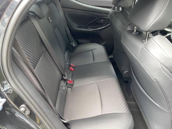 Vehicle image 13 Vehicle image 13