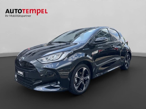 First vehicle image First vehicle image