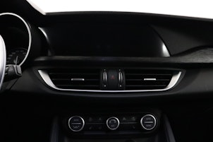 Vehicle image ALFA ROMEO Stelvio 2.0 Q4 Super