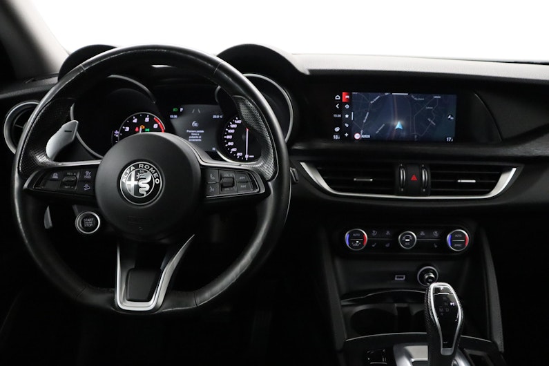 Vehicle image ALFA ROMEO STELVIO