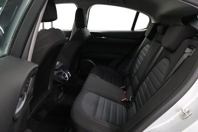 Vehicle image ALFA ROMEO STELVIO