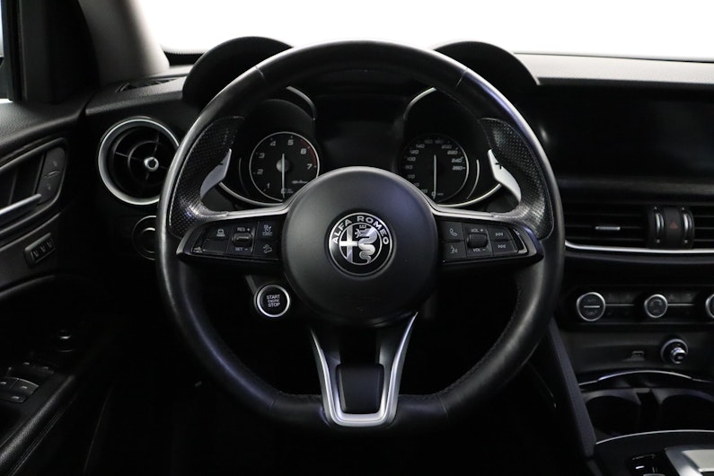 Vehicle image ALFA ROMEO STELVIO