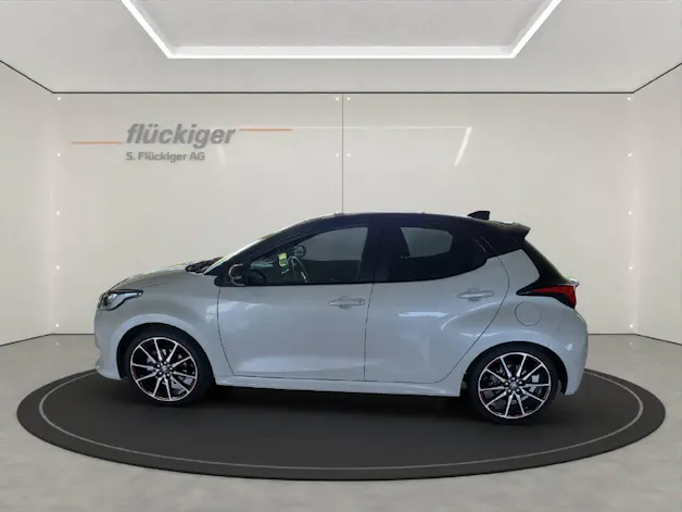Toyota Yaris 1.5 VVT-i HSD GR Sport