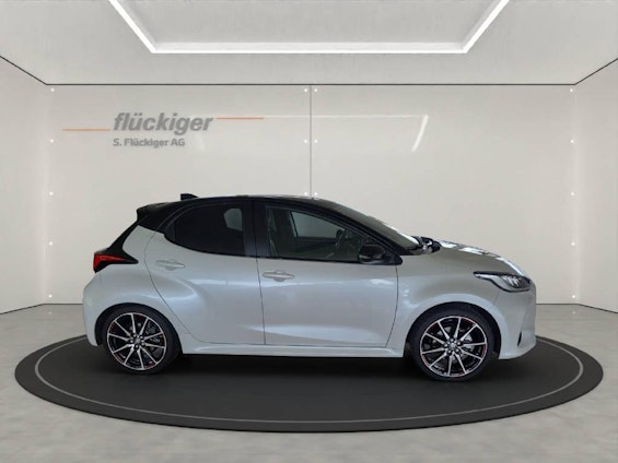 Vehicle image 3 Vehicle image 3