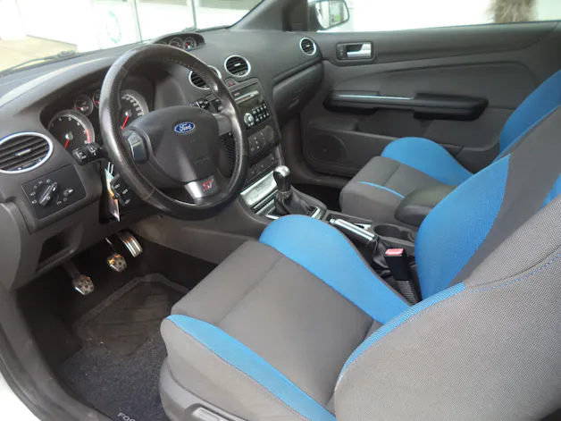 Ford Focus 2.5i 20V ST