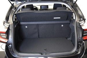 Vehicle image TOYOTA Yaris 1.5 VVT-i HSD Trend