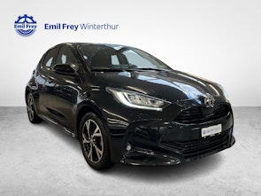 Vehicle image TOYOTA Yaris 1.5 VVT-i HSD Trend