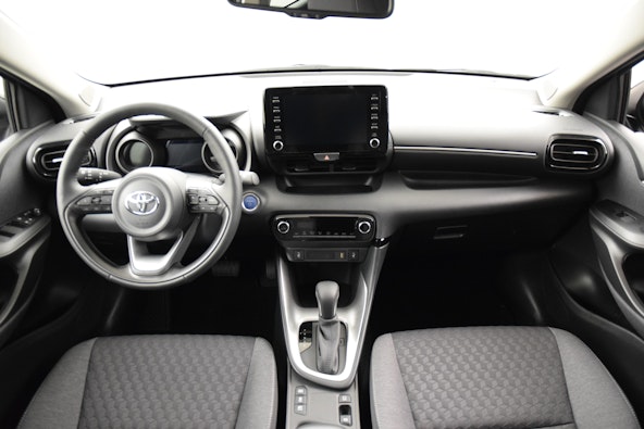 Vehicle image 14