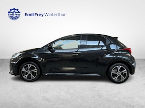 Vehicle image TOYOTA Yaris 1.5 VVT-i HSD Trend