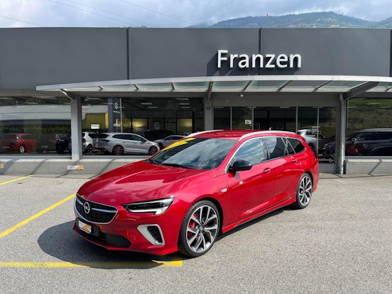 First vehicle image